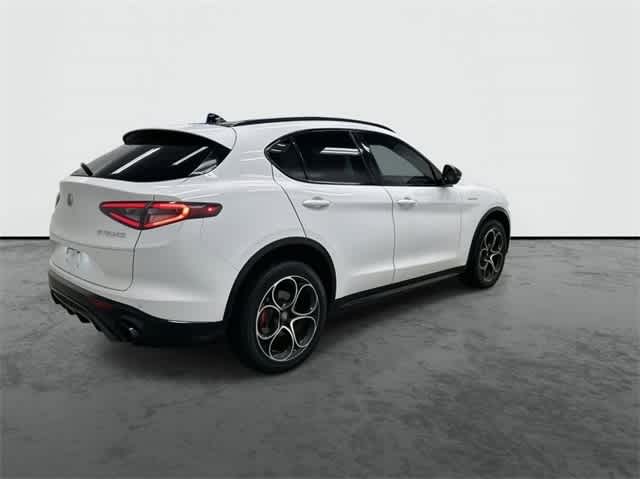 2024 Alfa Romeo Stelvio Veloce - 3