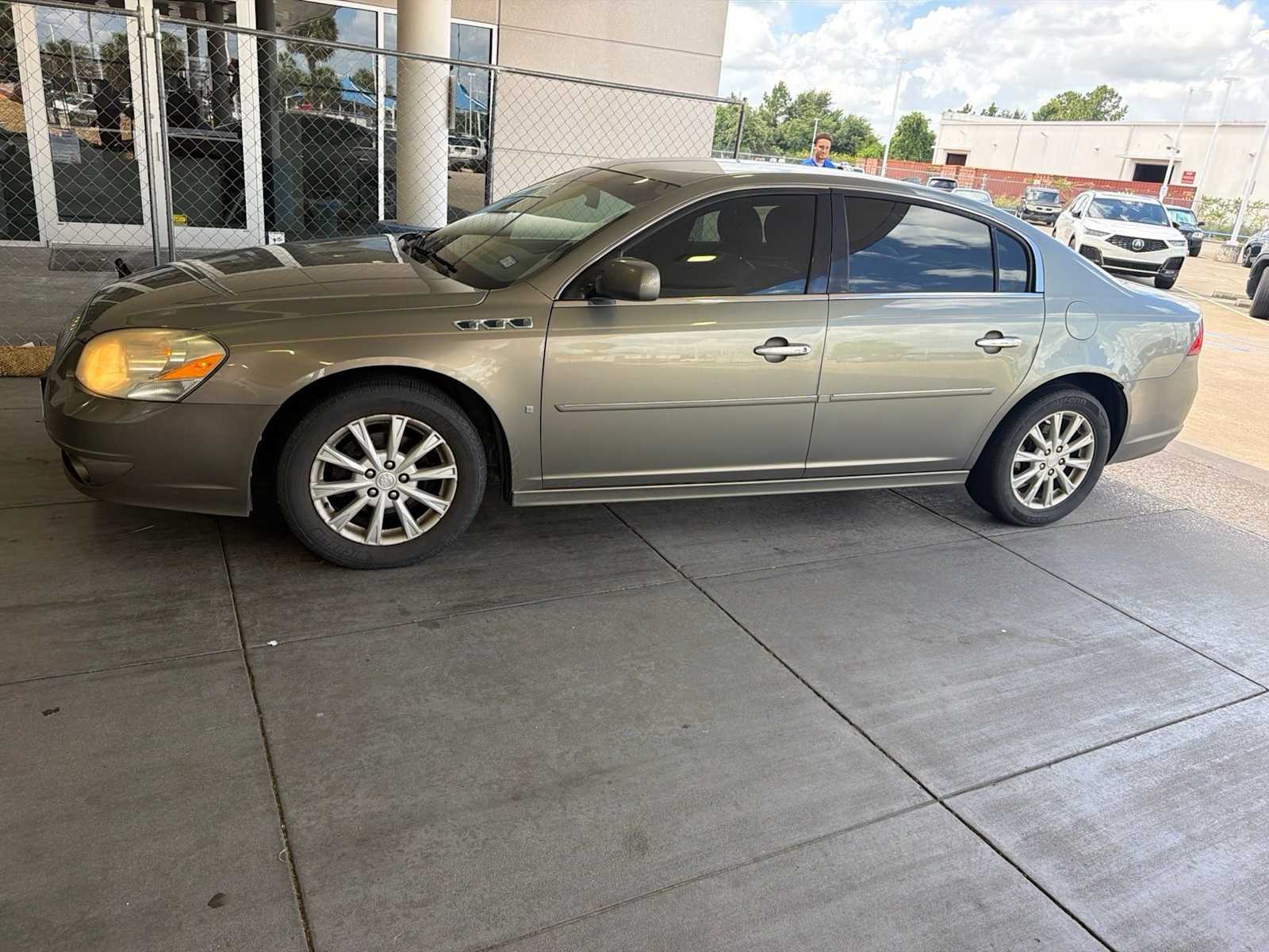 Light Bronze Metallic 2010 Buick Lucerne CXL Premium FWD Sedan Front-Wheel Drive Automatic