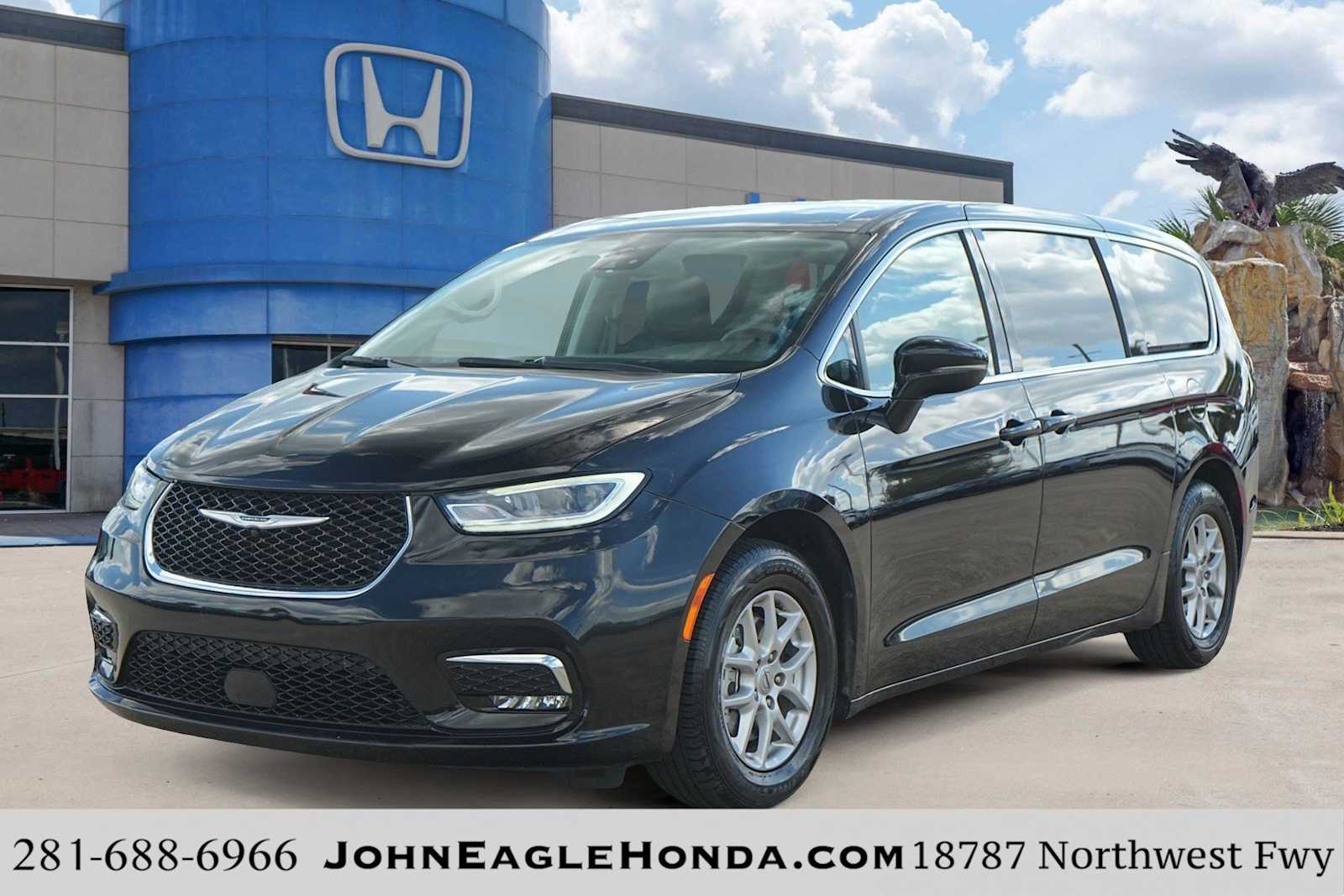 2024 Chrysler Pacifica