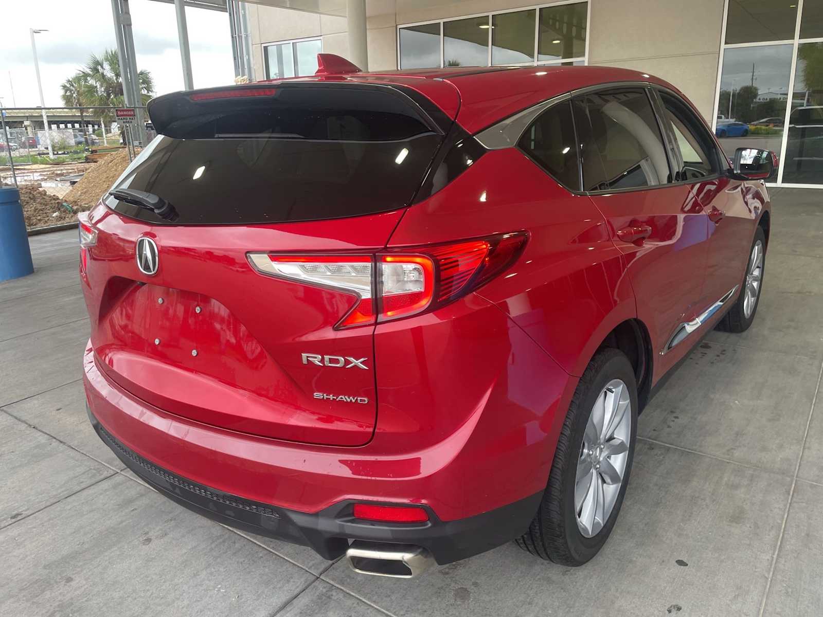 View vehicle photo 7