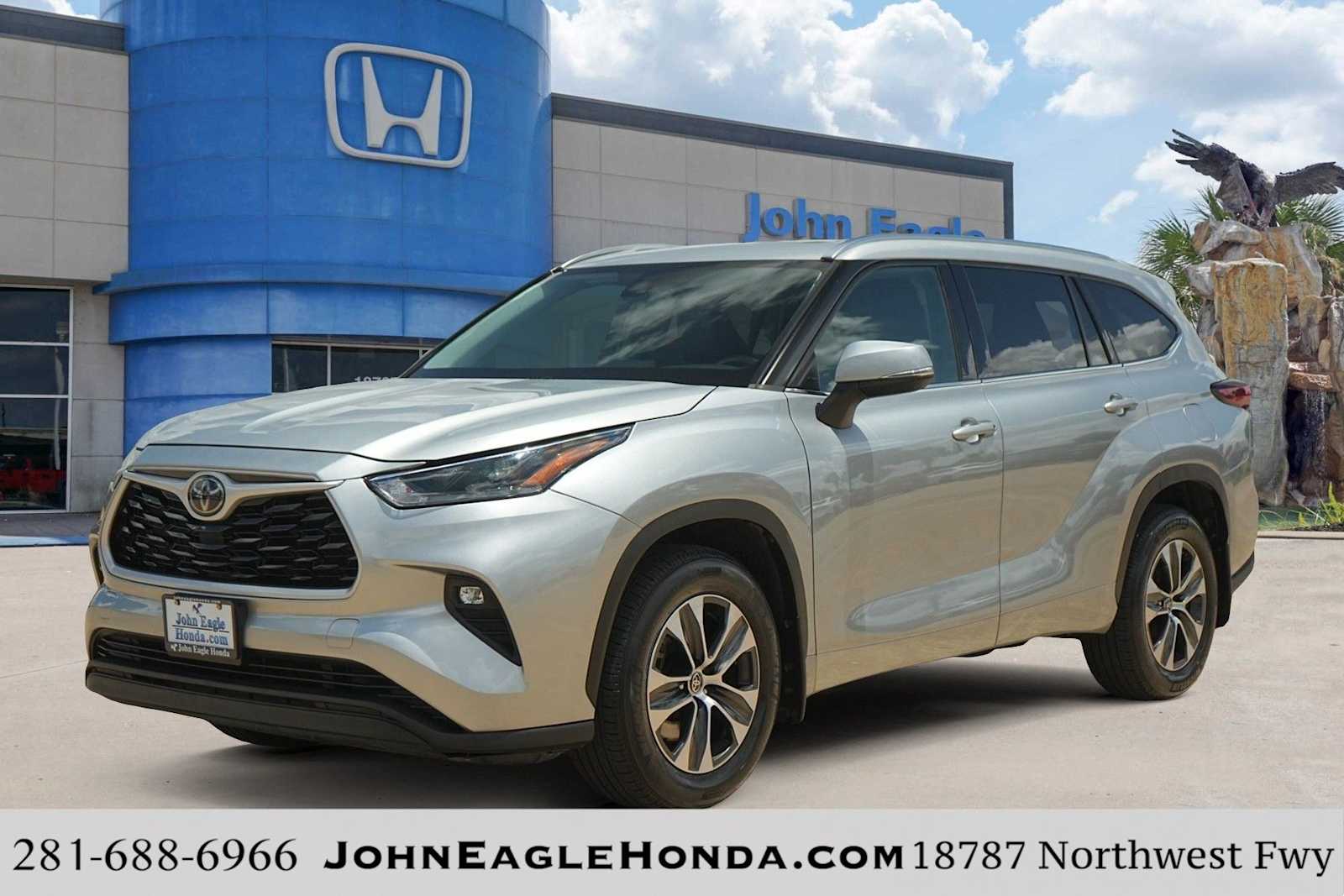 Celestial Silver Metallic 2021 Toyota Highlander SUV / Crossover All-Wheel Drive 8-Speed Automatic
