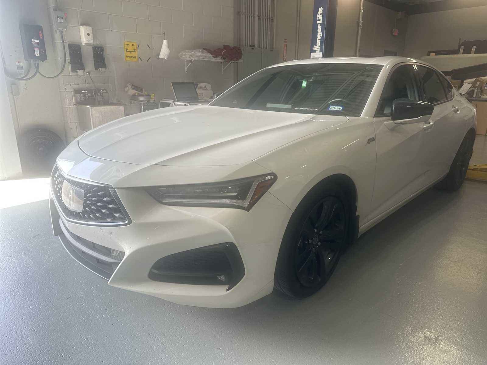 2022 Acura TLX w/A-Spec Package