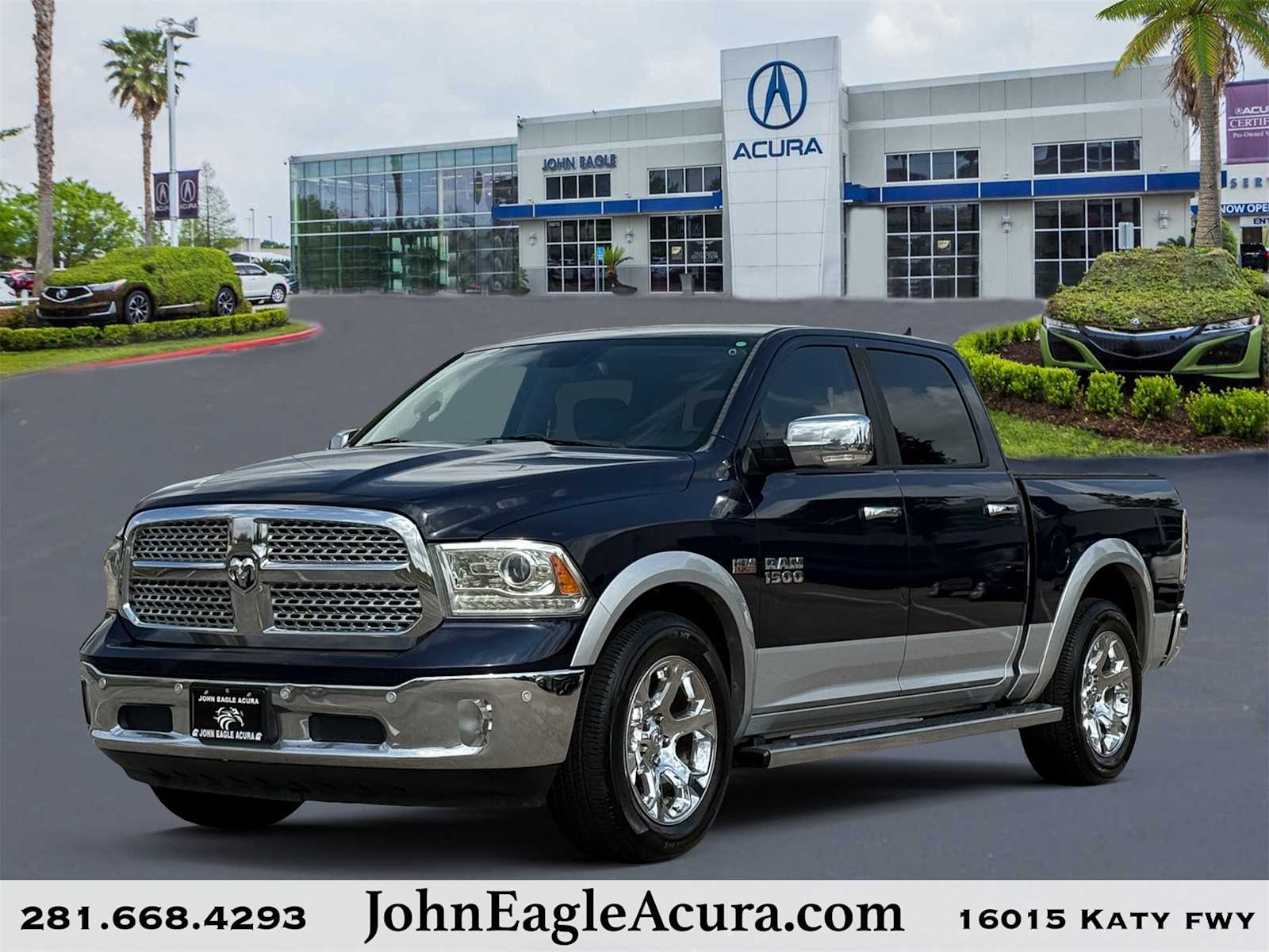 2015 RAM 1500 Laramie 2WD Crew Cab 140.5