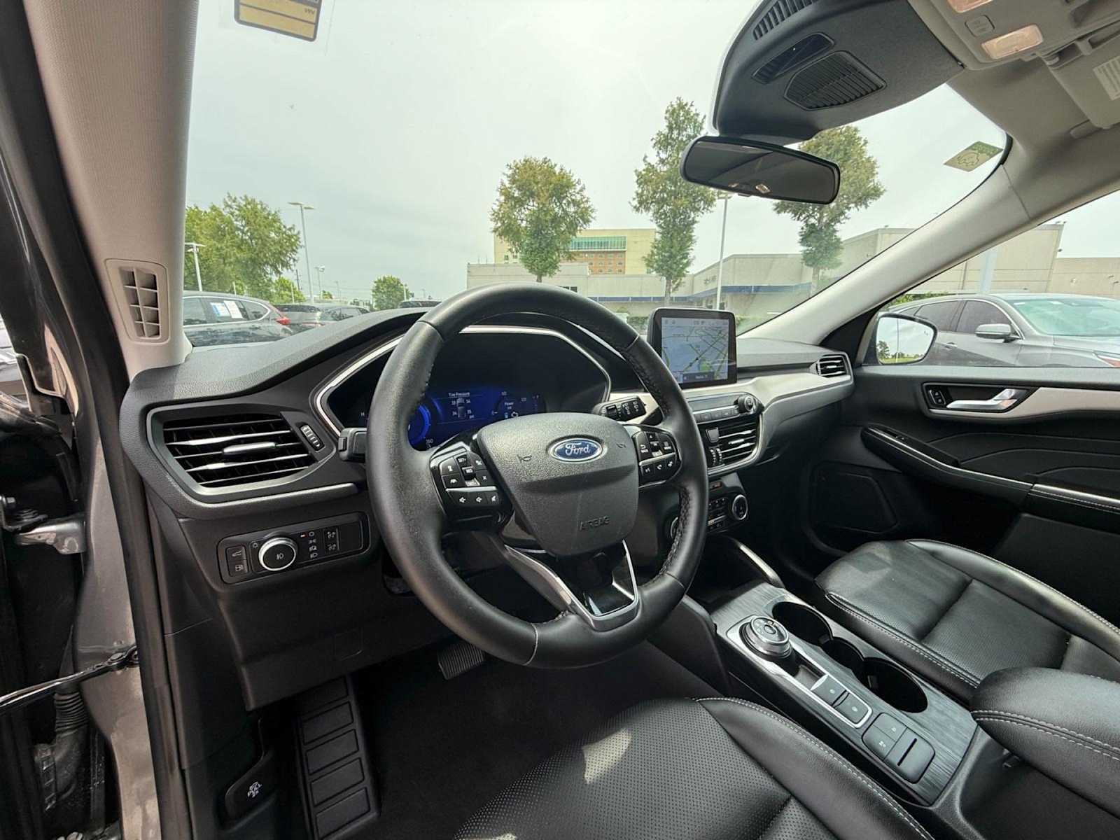 Used 2022 Ford Escape SEL with VIN 1FMCU0KZ2NUB89940 for sale in Houston, TX