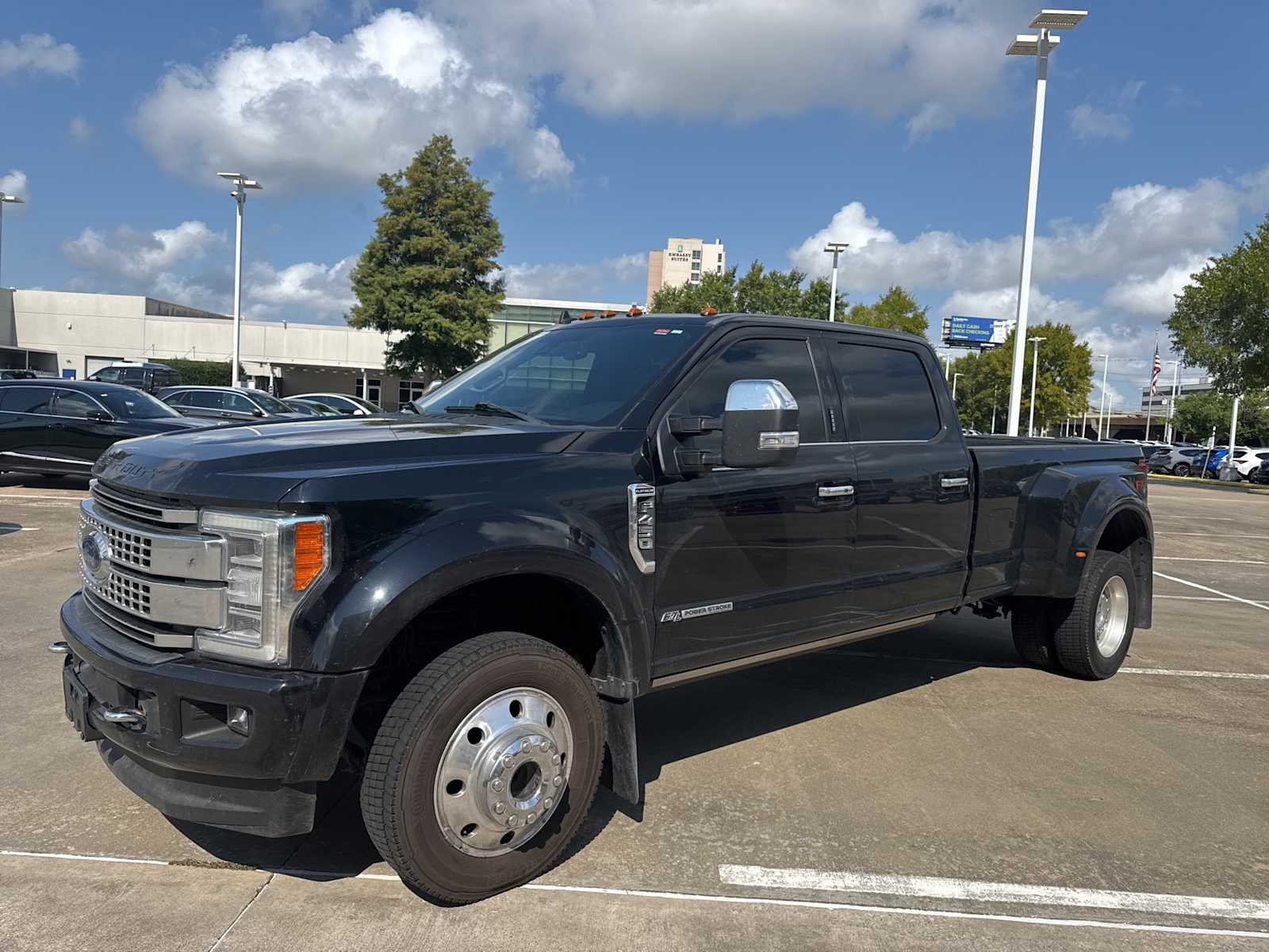 2019 Ford Super Duty F-450 DRW Platinum