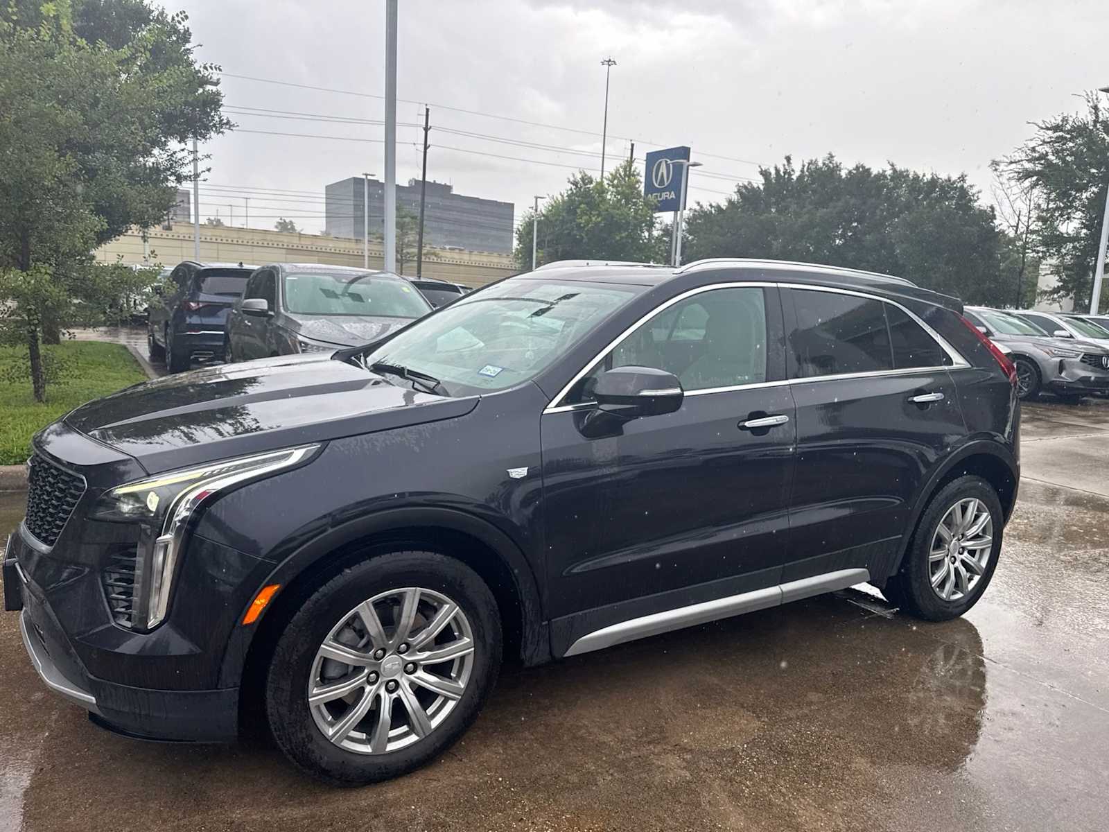 2023 Cadillac XT4 AWD Premium Luxury