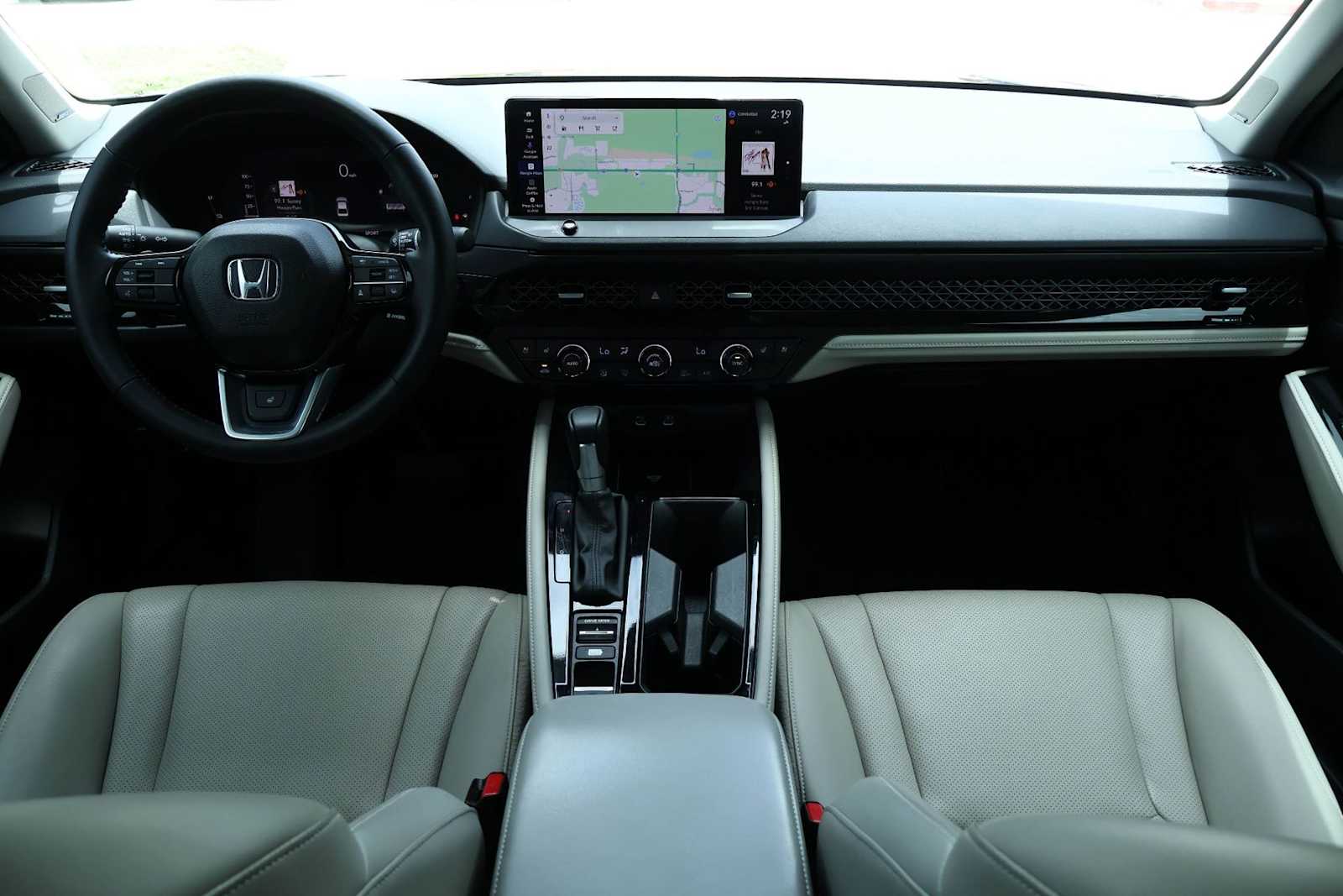2025 Honda Accord Hybrid Touring - Photo 10