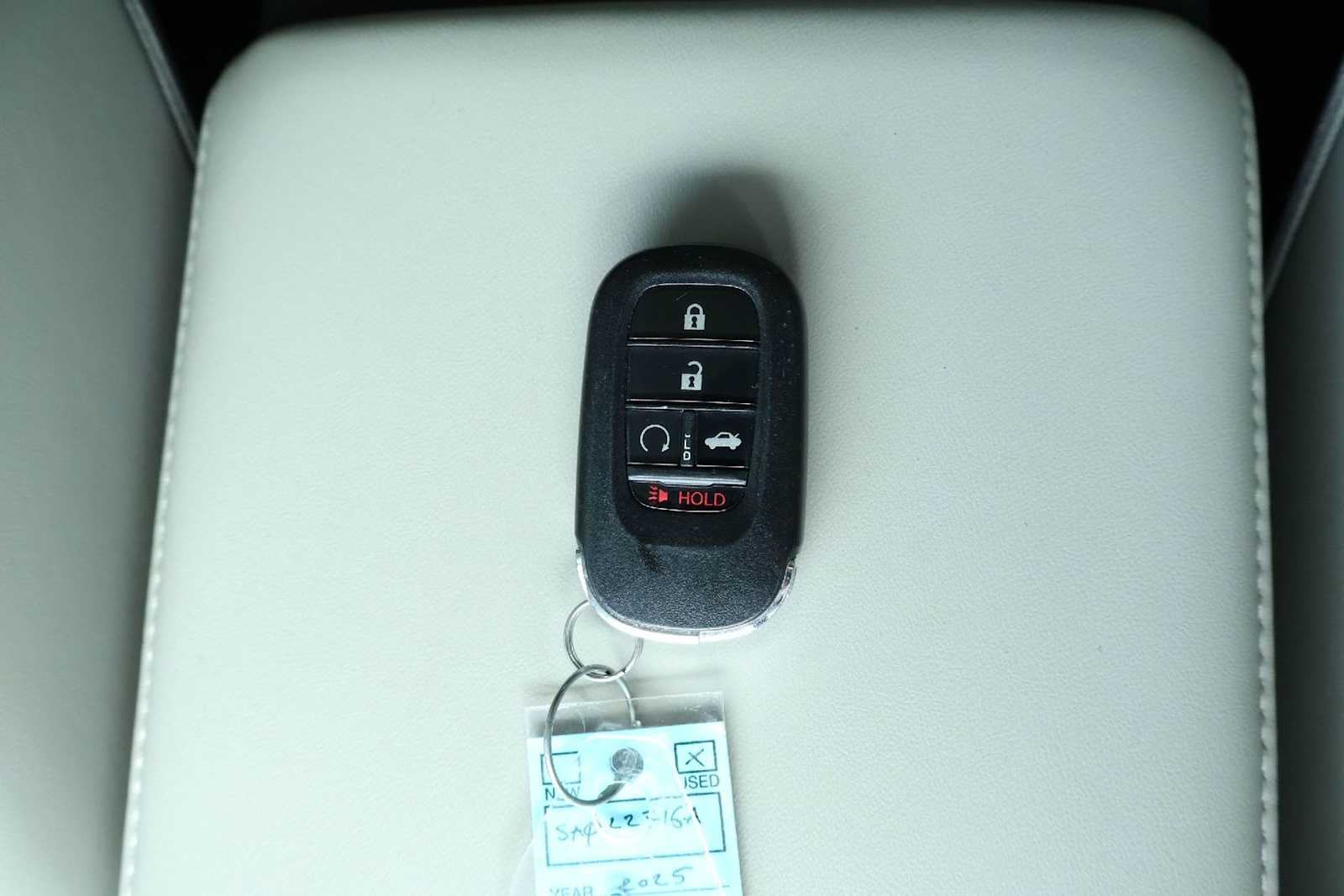 2025 Honda Accord Hybrid Touring - Photo 20