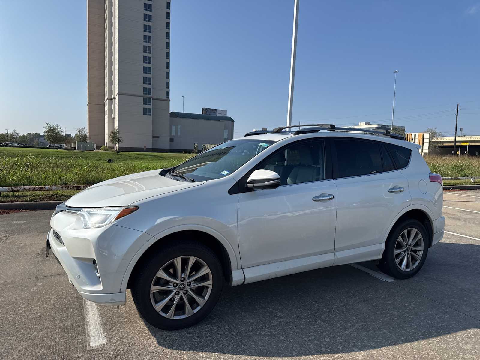 2017 Toyota RAV4 Platinum