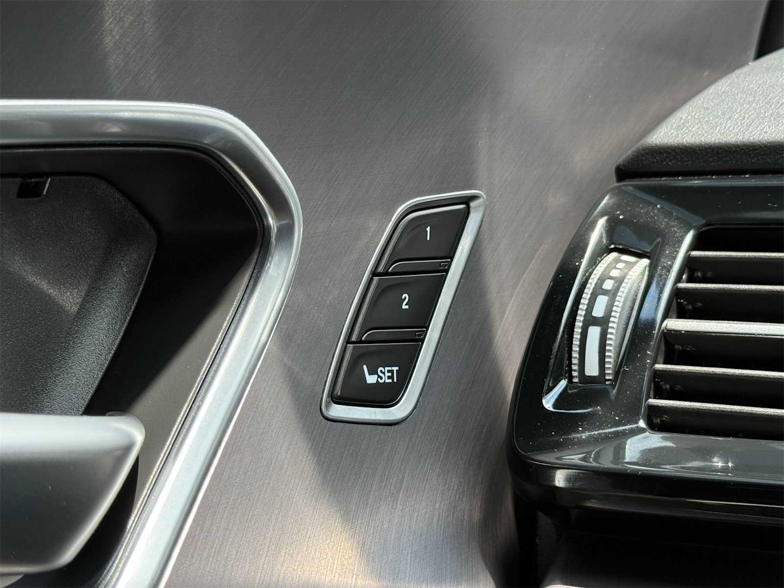 2025 Acura RDX Base photo 24
