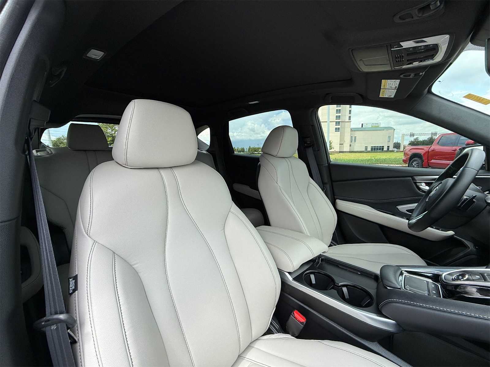 2025 Acura RDX Base photo 13
