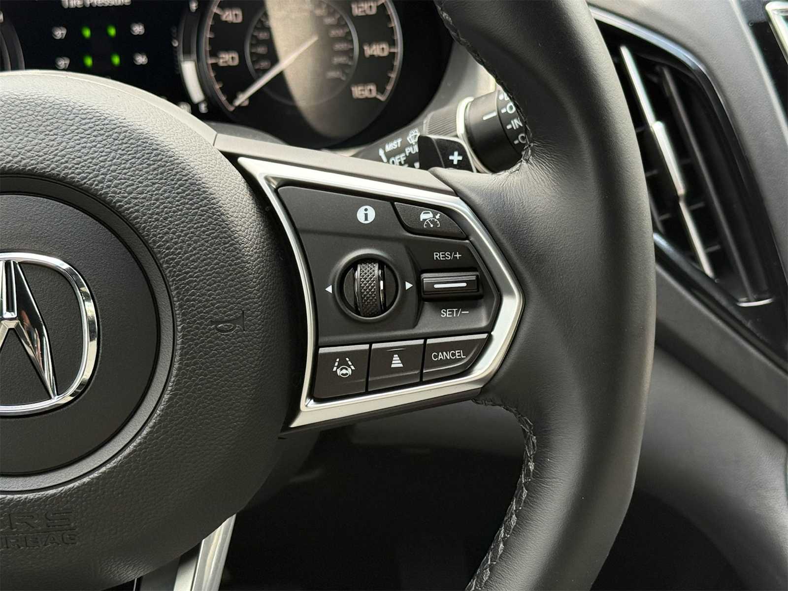 2025 Acura RDX Base photo 22