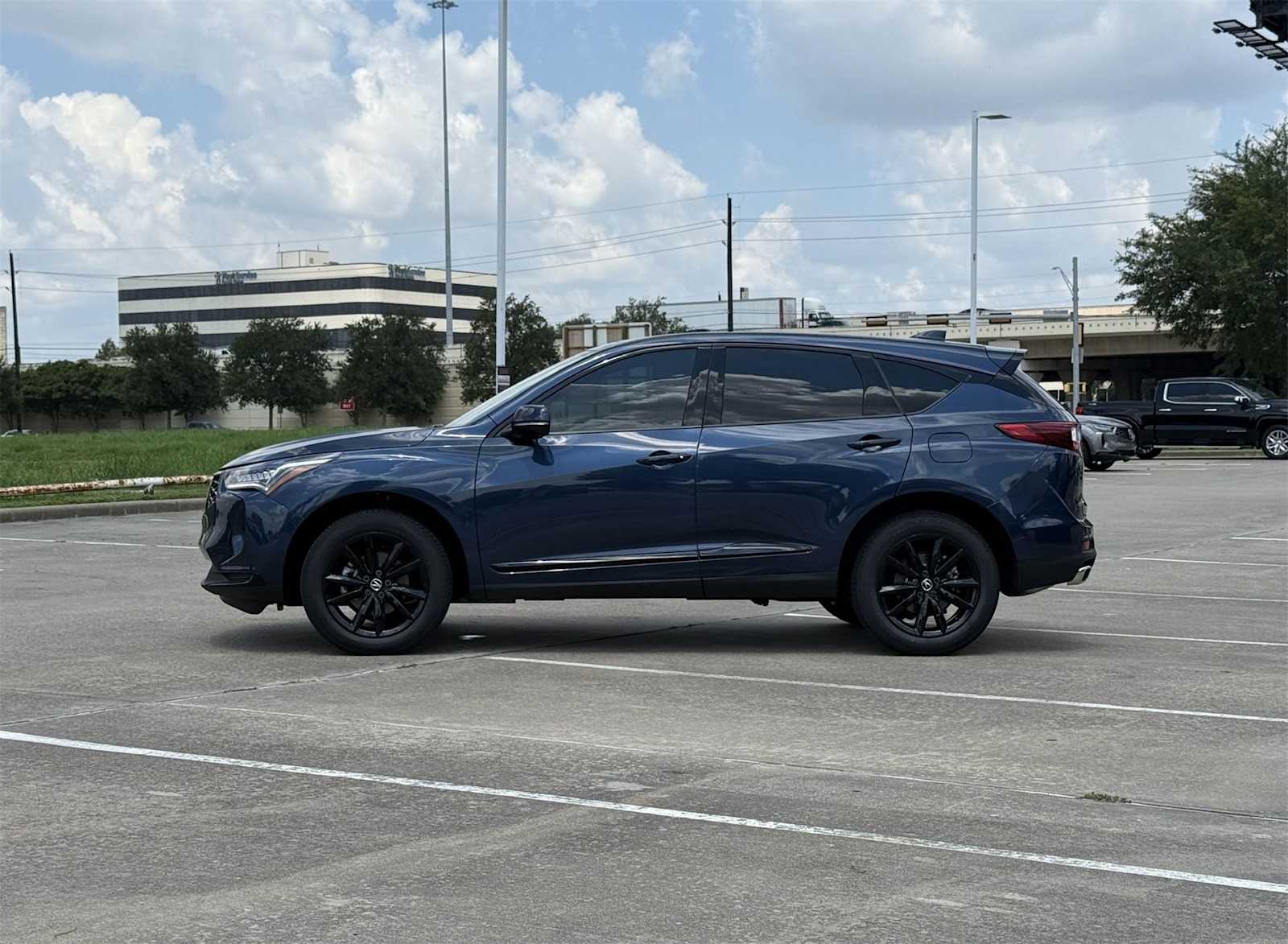 2025 Acura RDX photo 2