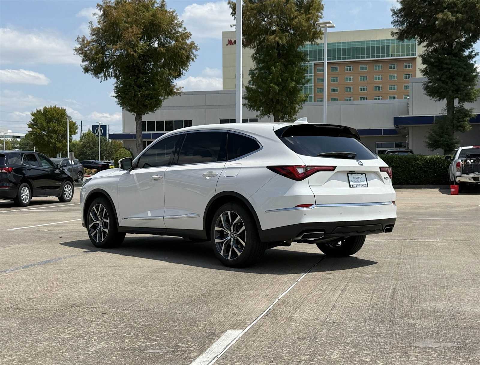2023 Acura MDX Base Technology photo 4
