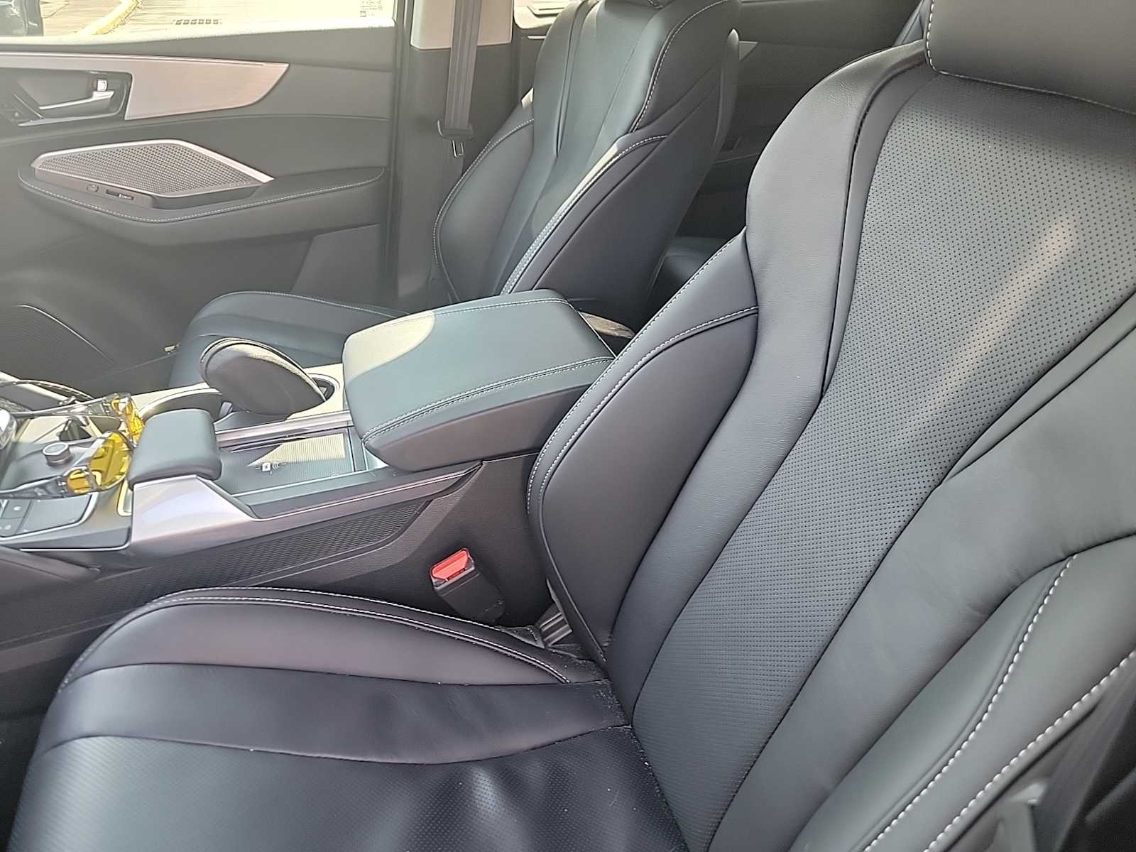 2024 Acura MDX Base Technology photo 5