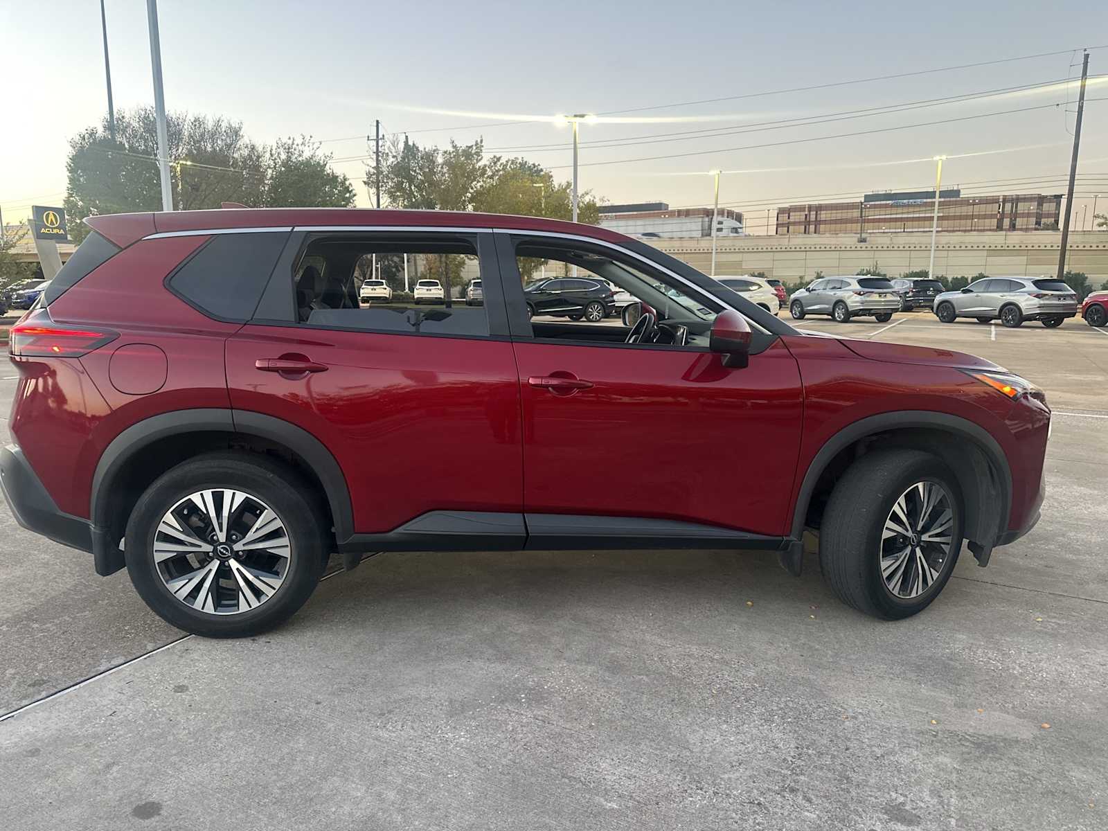 Used 2022 Nissan Rogue SV with VIN 5N1BT3BA6NC705040 for sale in Houston, TX