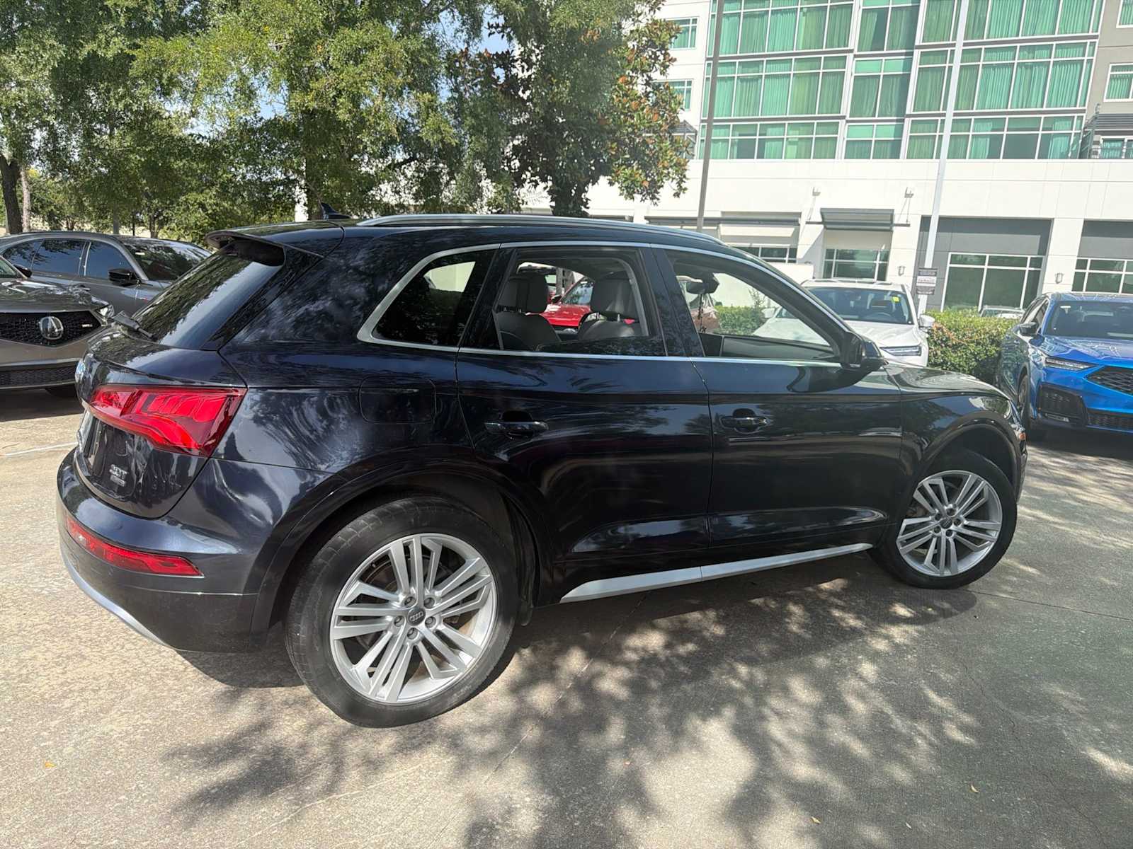 car-gallery-2