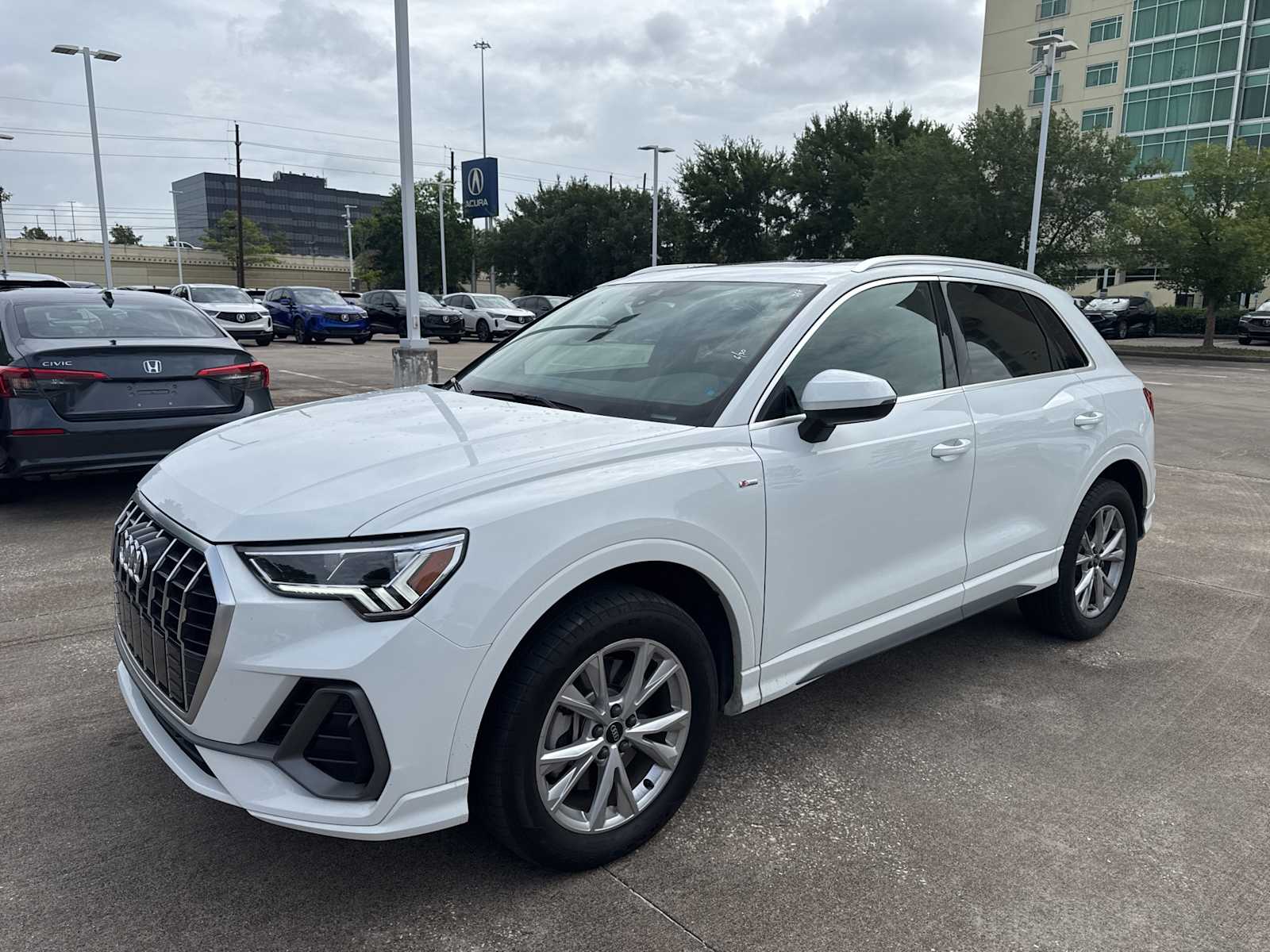 2024 Audi Q3 S line Premium