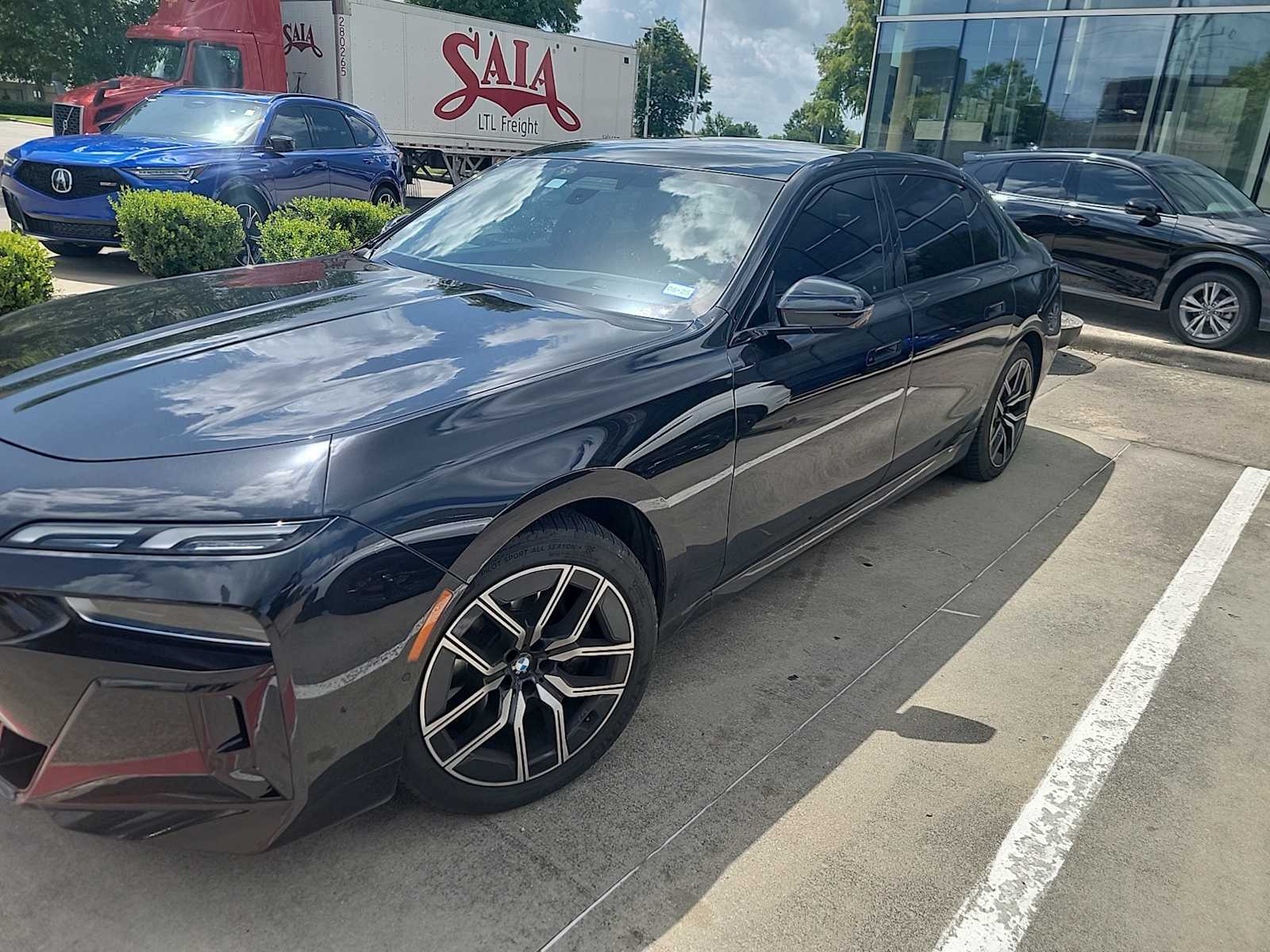 2023 BMW 7 Series 740i