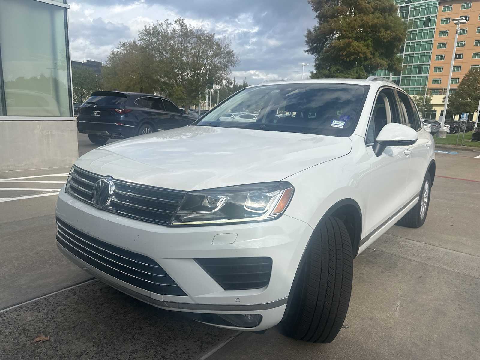 2017 Volkswagen Touareg Sport w/Technology