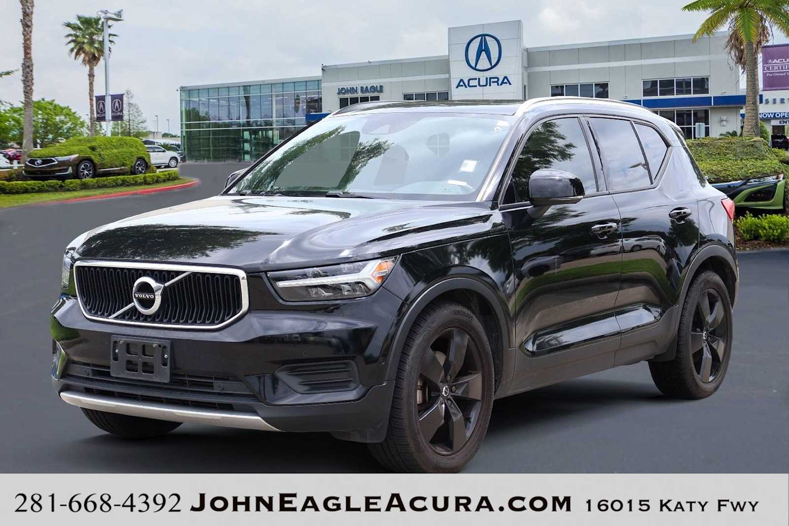 2019 Volvo XC40 Momentum