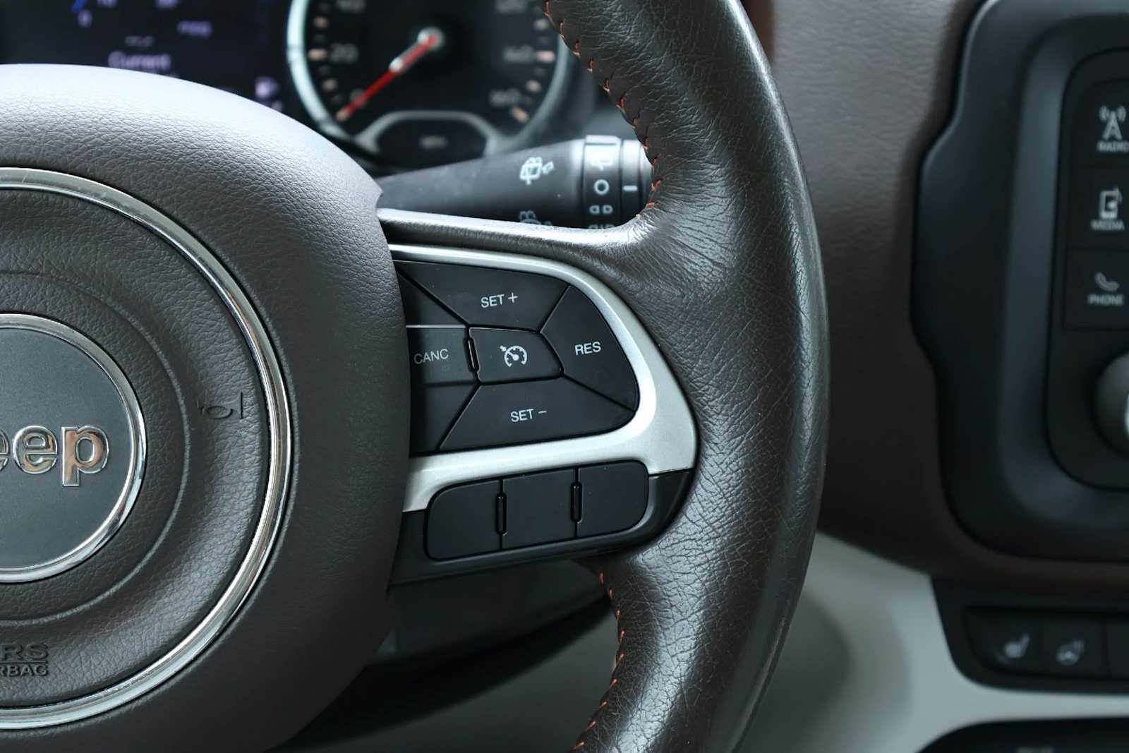2015 Jeep Renegade Limited - Photo 23