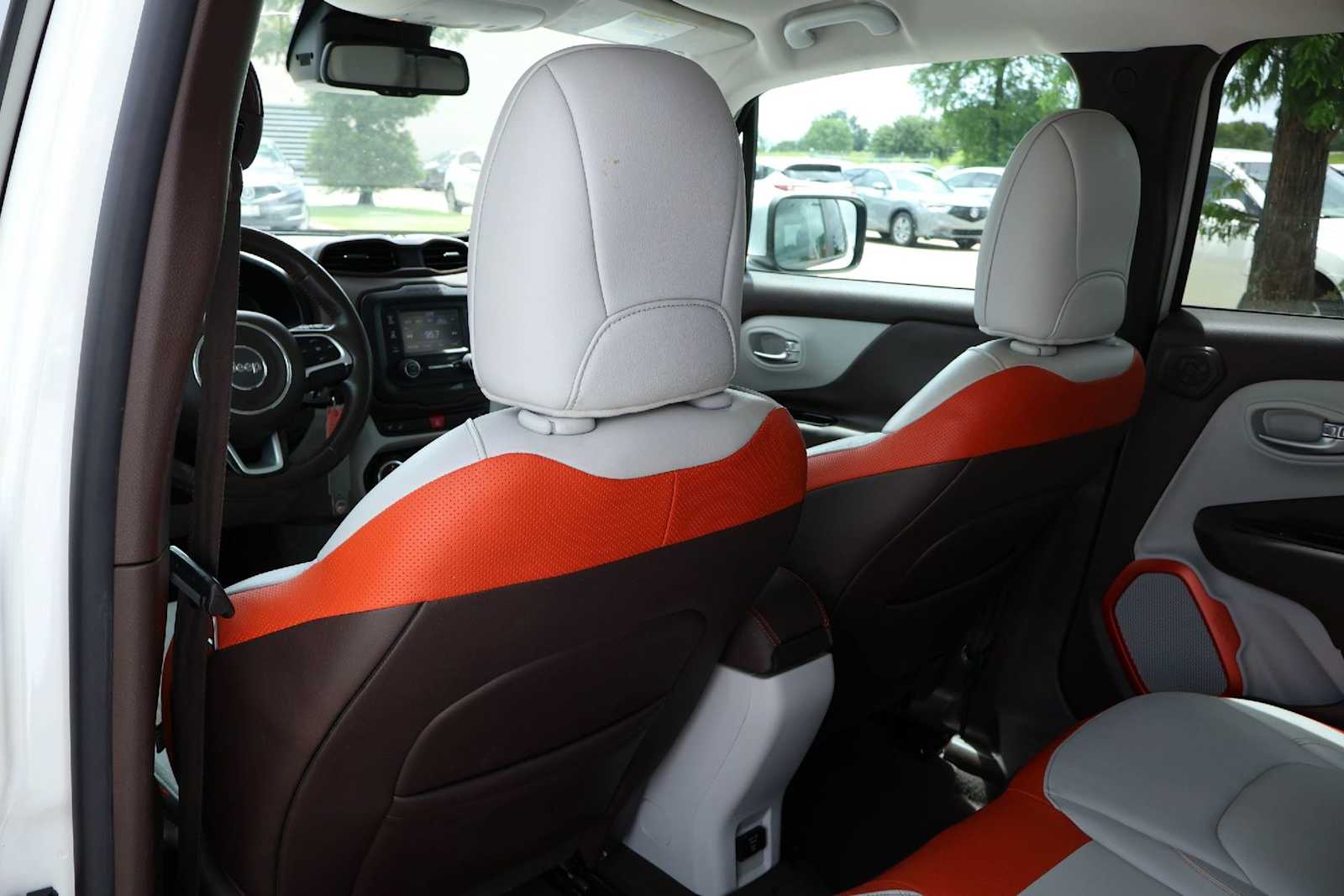 2015 Jeep Renegade Limited - Photo 12
