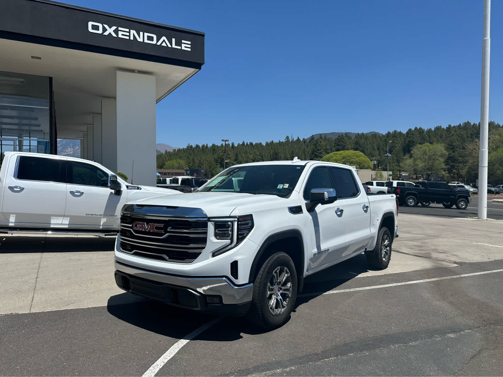 2025 GMC Sierra 1500 SLT 