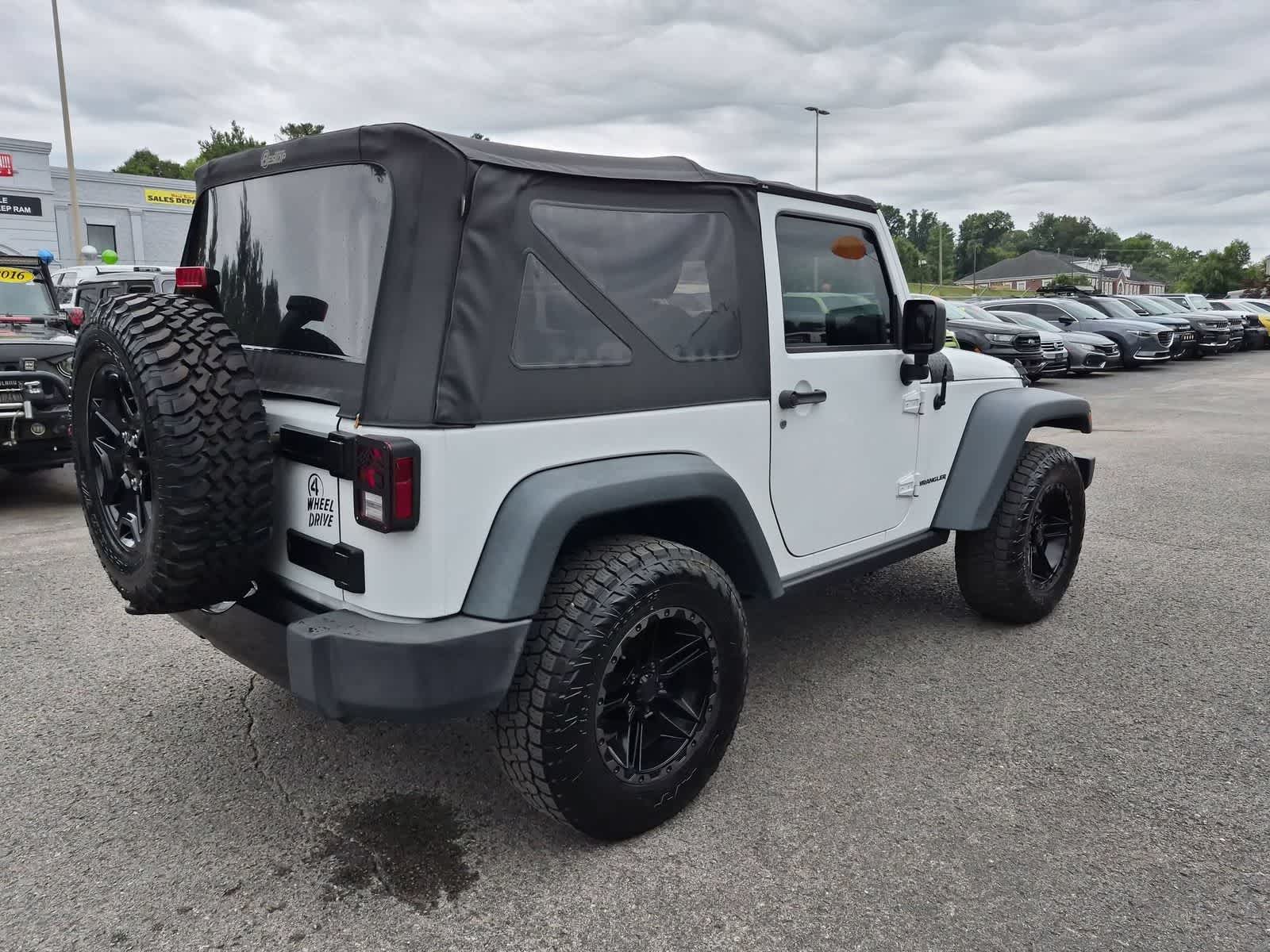View vehicle photo 6