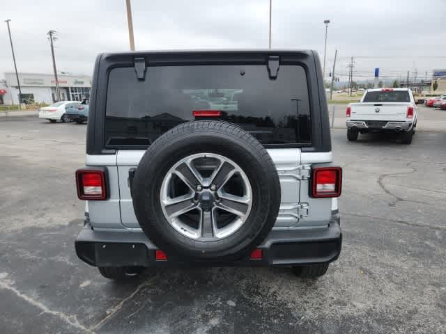 2022 Jeep Wrangler Unlimited Sahara 4