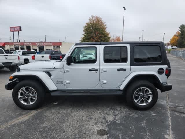 2022 Jeep Wrangler Unlimited Sahara 2