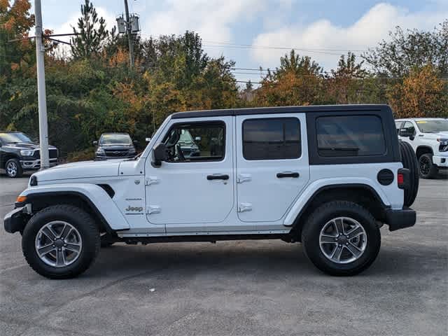 2023 Jeep Wrangler Sahara 3