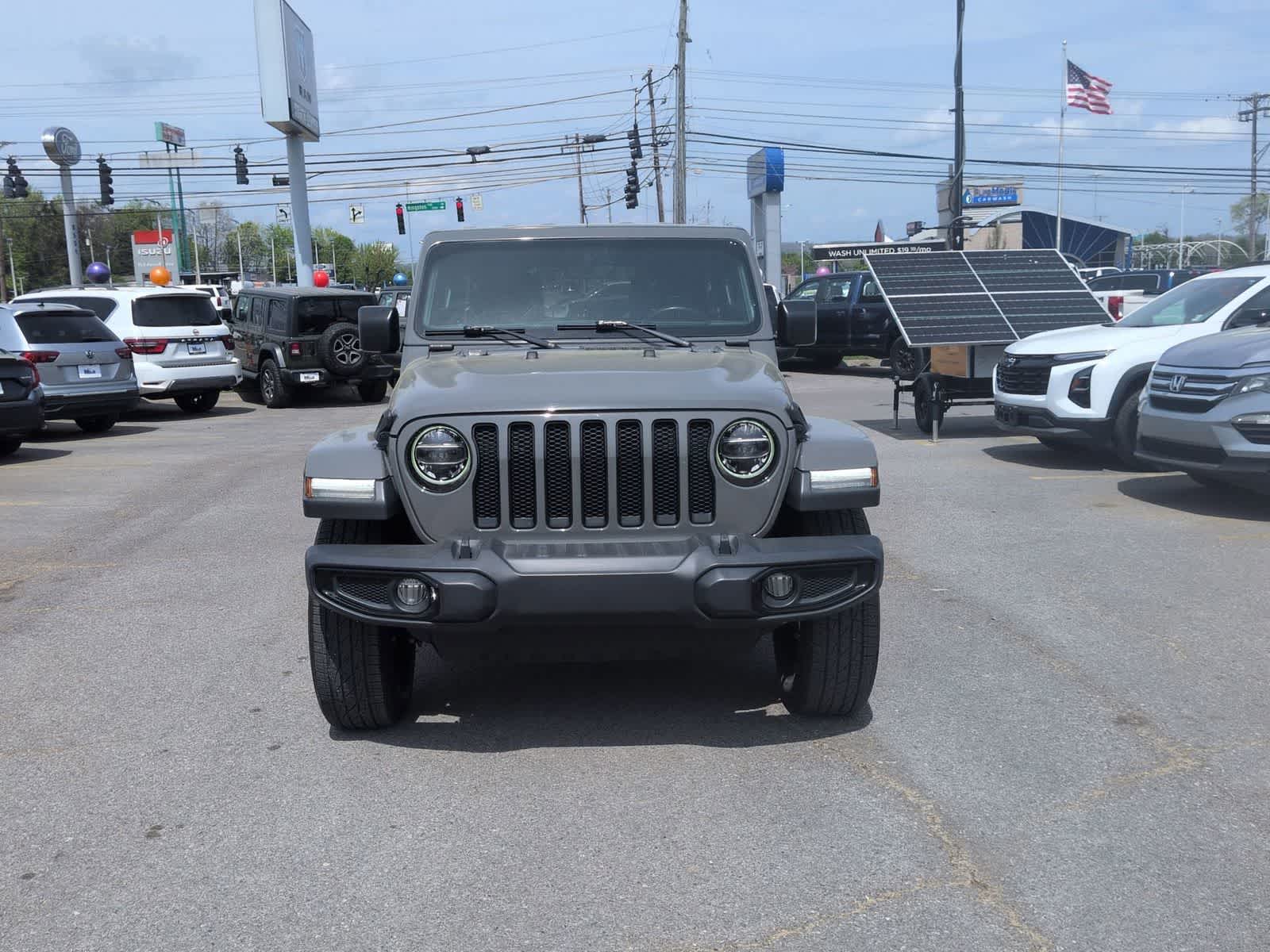 View vehicle photo 3