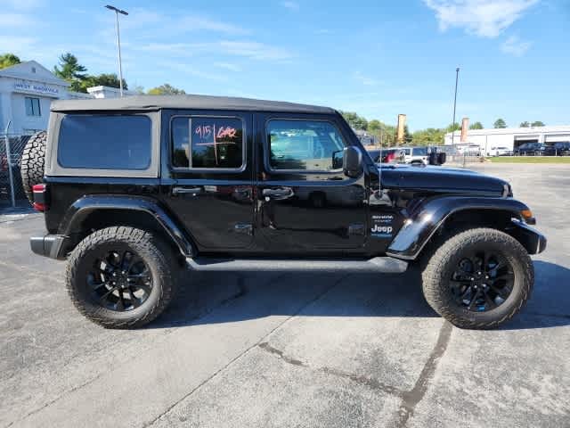 2022 Jeep Wrangler 4xe Unlimited Sahara 6