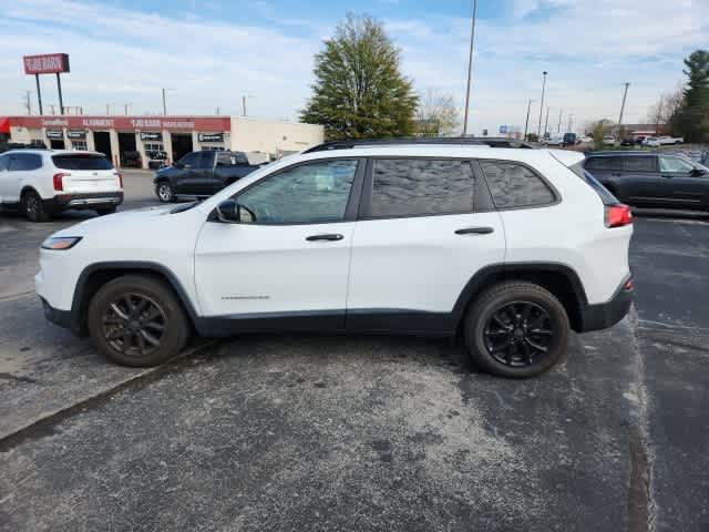 2017 Jeep Cherokee Sport 2