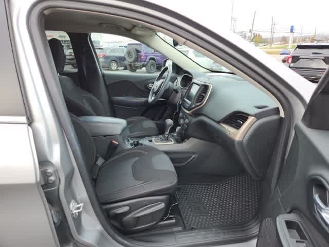 2015 Jeep Cherokee Latitude 19