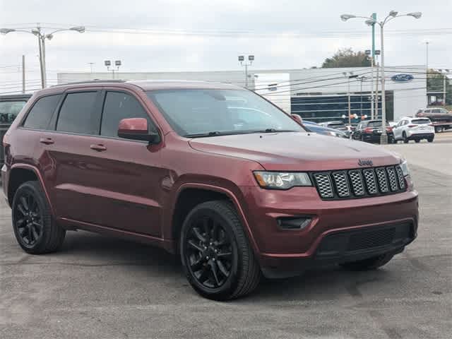 2021 Jeep Grand Cherokee Laredo X 8