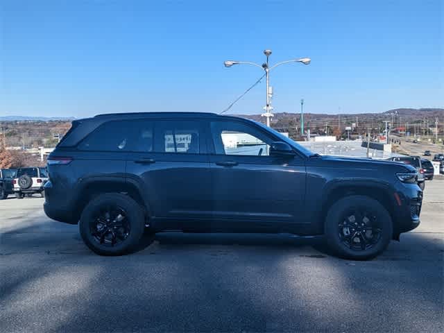 2025 Jeep Grand Cherokee Laredo 7