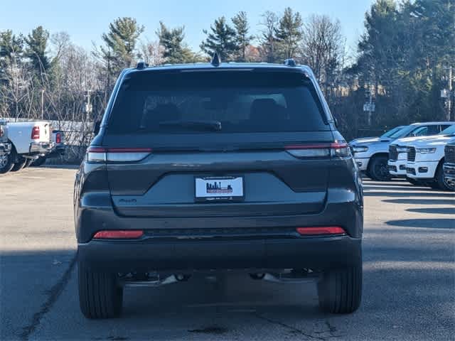 2025 Jeep Grand Cherokee Laredo 5