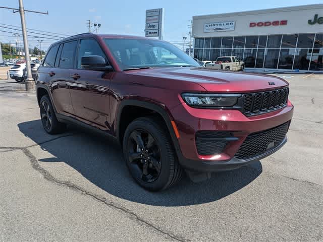 2024 Jeep Grand Cherokee Altitude 8