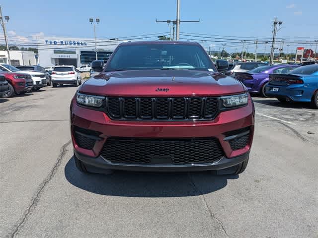 2024 Jeep Grand Cherokee Altitude 9