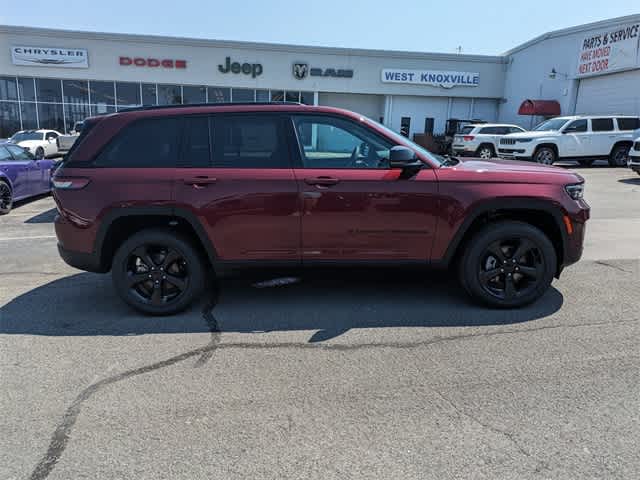 2024 Jeep Grand Cherokee Altitude 7