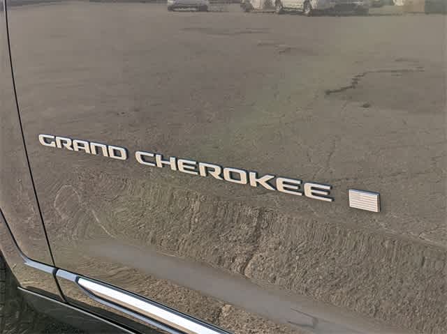 2023 Jeep Grand Cherokee Summit Reserve 13