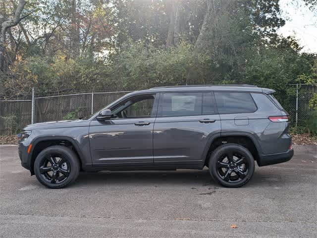 2025 Jeep Grand Cherokee L Altitude X 3