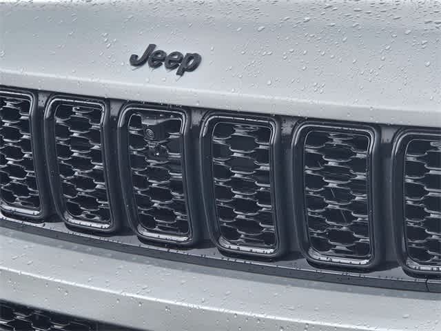 2025 Jeep Grand Cherokee L Limited 11