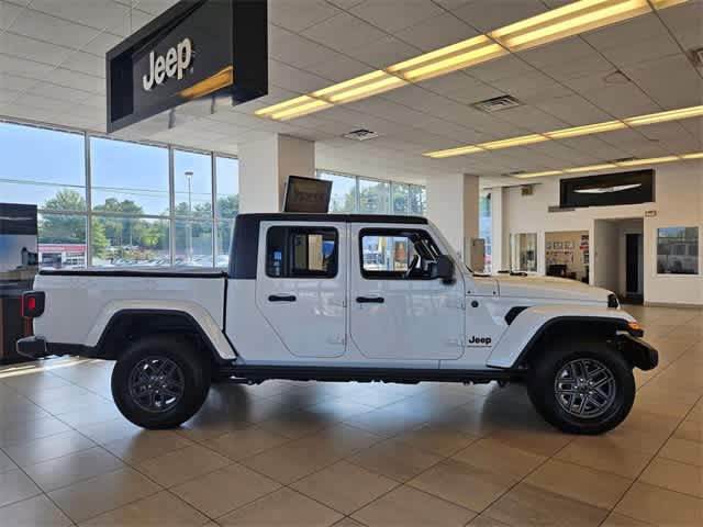 2024 Jeep Gladiator Sport S 4x4 6