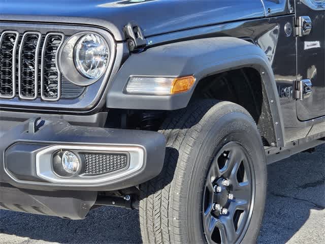 2024 Jeep Gladiator Sport 4x4 10