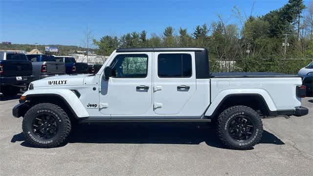 2024 Jeep Gladiator Willys 4x4 3