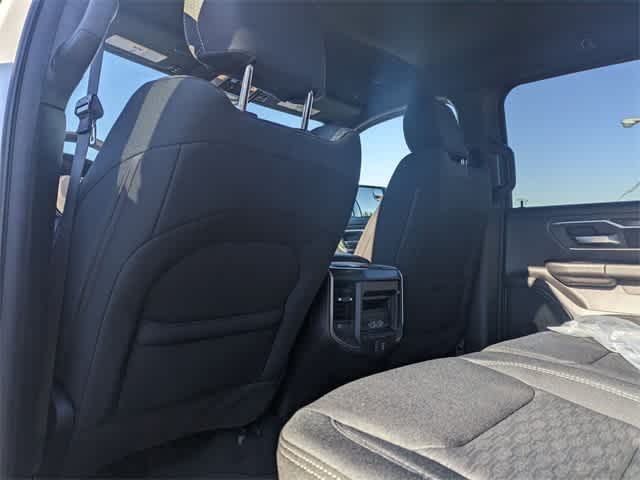 2025 Ram 1500 Big Horn 4x4 Crew Cab 57 Box 18