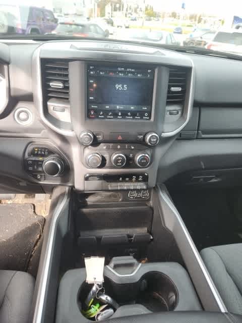 2021 Ram 1500 Big Horn 4x4 Crew Cab 57 Box 10